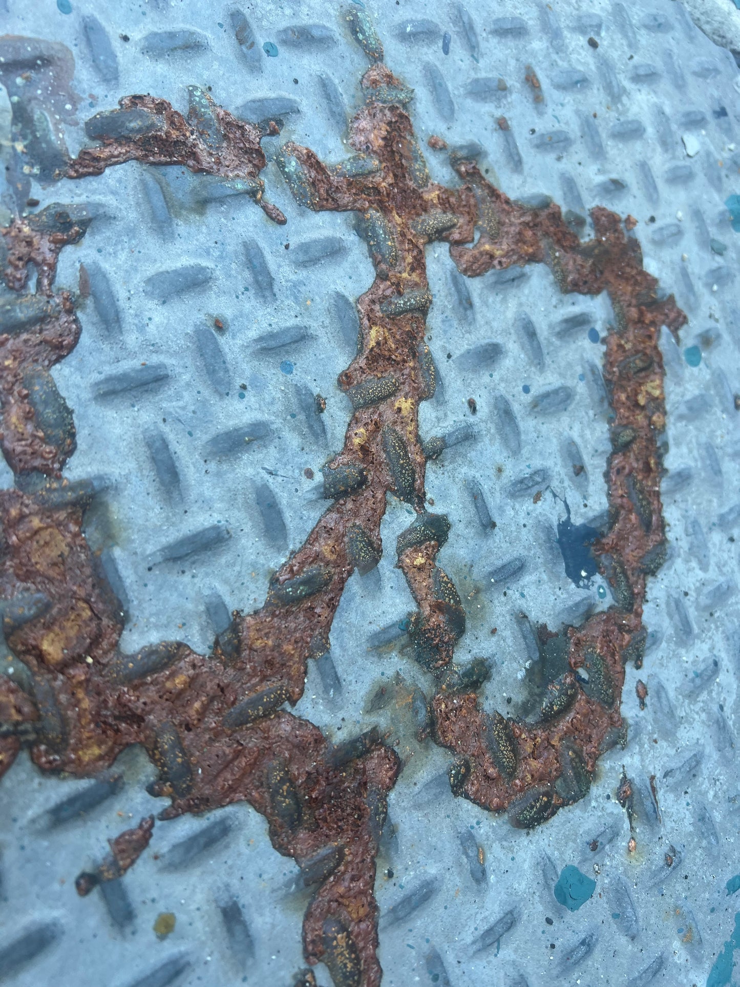 CRUST METAL